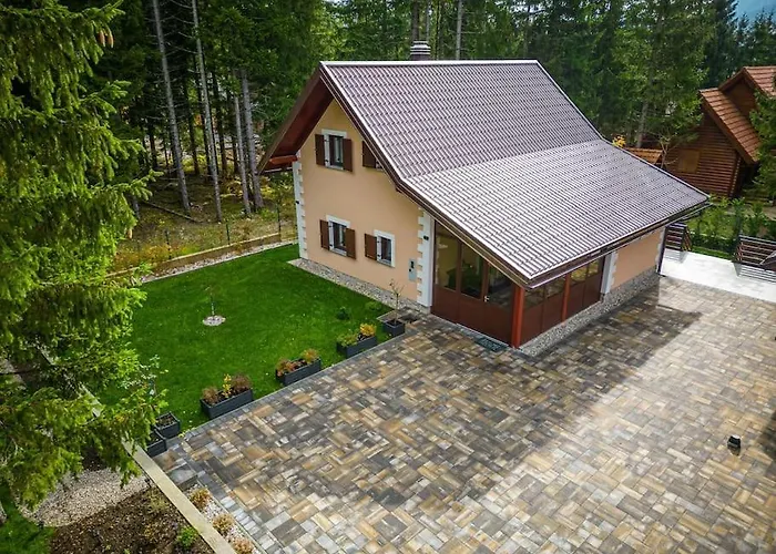 Alpstuga Casa Foresta