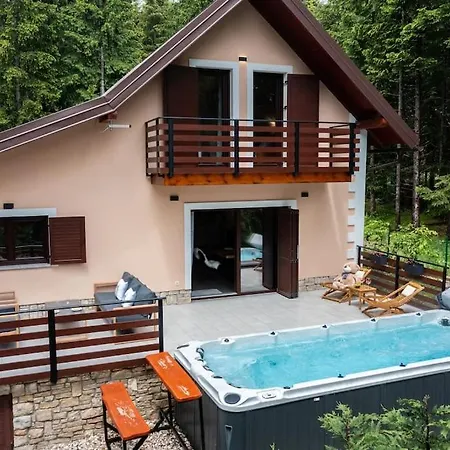 Casa Foresta * 므르코팔리